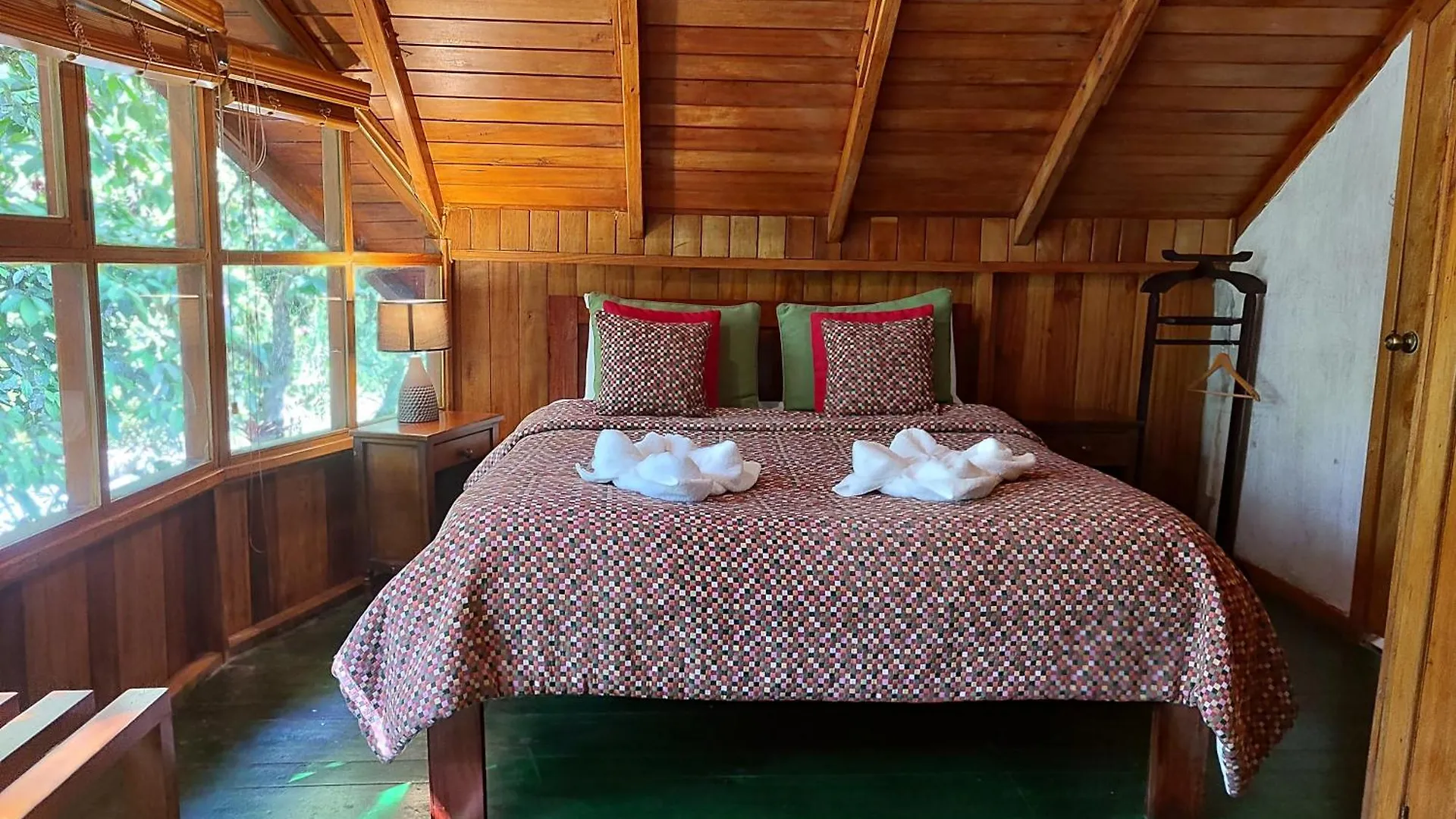 Hotel Mindo Garden Lodge And Wildlife Reserve