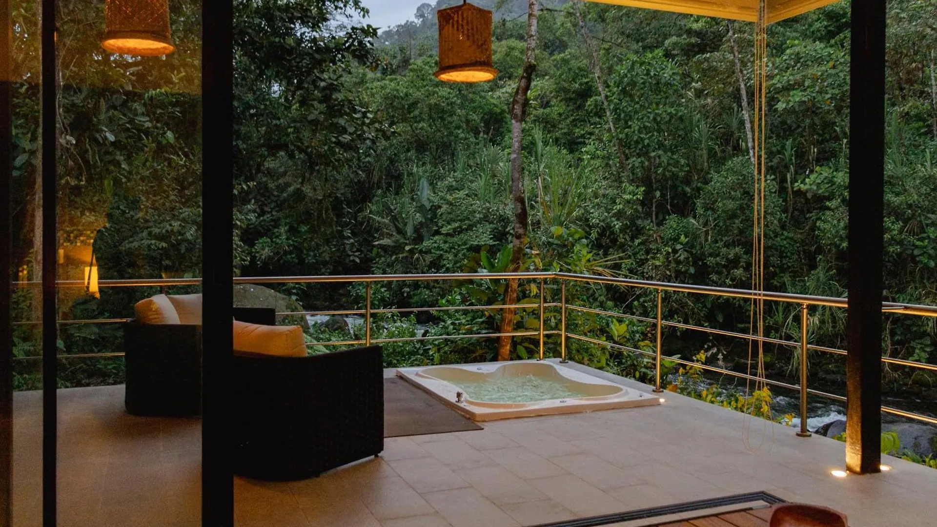 Mindo Garden Lodge And Wildlife Reserve Hotel